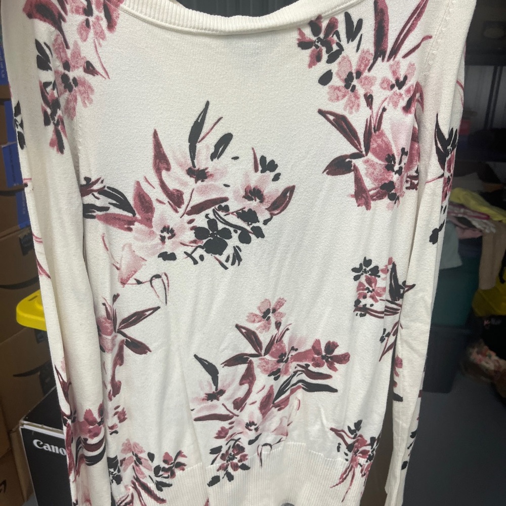 Floral‎ Print Sweater